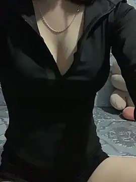 Snapshot of Katy68 chatting on 12-02-25, 01:39 Katy68 online show from 12-02-25, 01:39