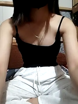 Snapshot of Katy68 chatting on 12-03-25, 05:48 Katy68 online show from 12-03-25, 05:48