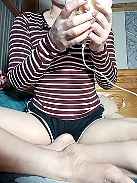 Snapshot of Katy68 chatting on 03-06-26, 03:08 Katy68 online show from 03-06-26, 03:08