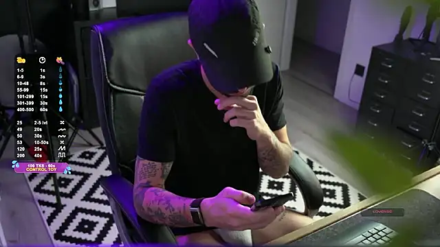 monsieurguitsxxx online show from 01-11-26, 01:38