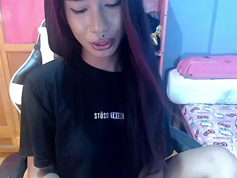 Snapshot of Yourasianbabyemma chatting on 05-07-26, 07:08 Yourasianbabyemma online show from 05-07-26, 07:08