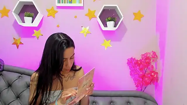 Snapshot of Laskhmi_ chatting on 10-30-25, 12:28 Laskhmi online show from 10-30-25, 12:28