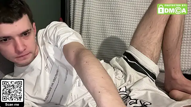 Snapshot of twinkbuldge chatting on 11-10-25, 11:37 twinkbuldge online show from 11-10-25, 11:37