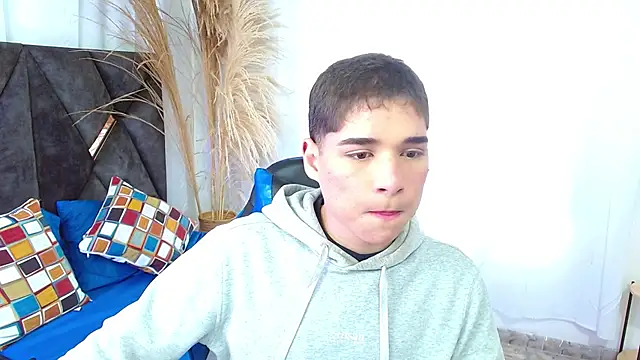 Snapshot of Mattass18 chatting on 12-04-25, 01:42 Mattass18 online show from 12-04-25, 01:42