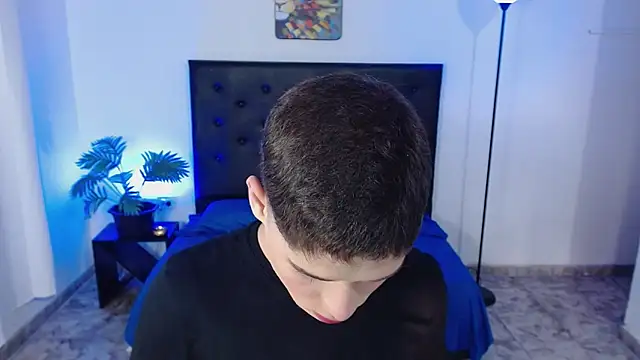 Snapshot of Mattass18 chatting on 01-09-26, 01:03 Mattass18 online show from 01-09-26, 01:03