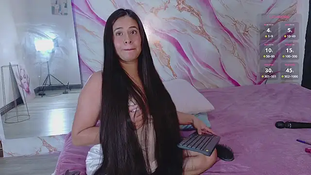 Snapshot of zoe_longhair chatting on 02-26-26, 07:13 zoe longhair online show from 02-26-26, 07:13