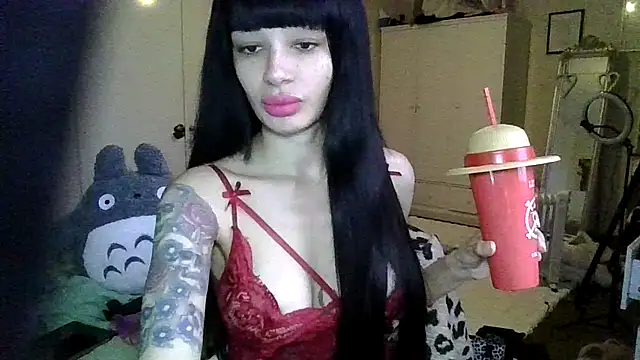 LucyMiax online show from 12-01-25, 08:52