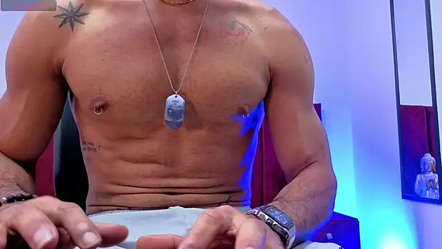 Snapshot of DaamonSlader_ chatting on 11-01-25, 08:11 DaamonSlader online show from 11-01-25, 08:11