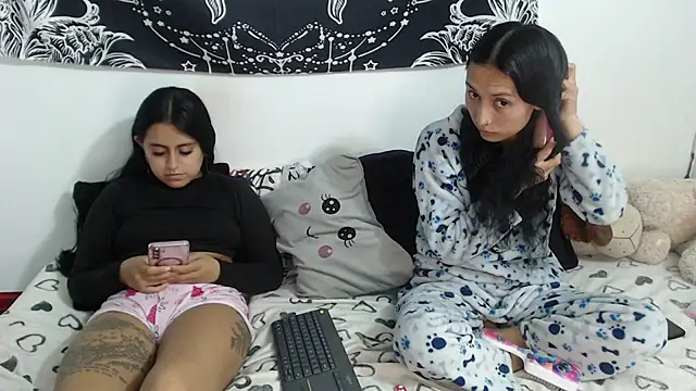 abby n emily online show from 04-29-26, 01:32