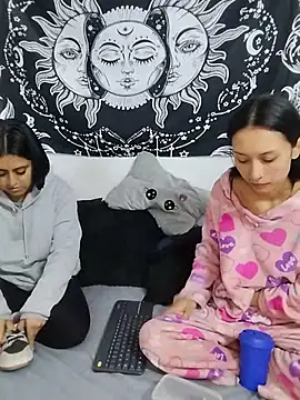 abby n emily online show from 07-04-26, 01:28