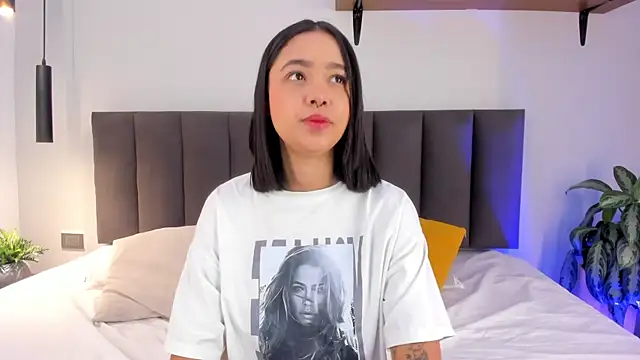 Snapshot of AilanaCortes chatting on 11-01-25, 12:18 AilanaCortes online show from 11-01-25, 12:18