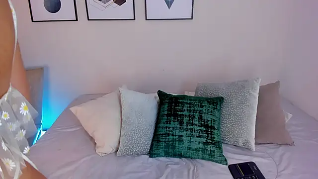 Snapshot of AilanaCortes chatting on 12-19-25, 12:23 AilanaCortes online show from 12-19-25, 12:23