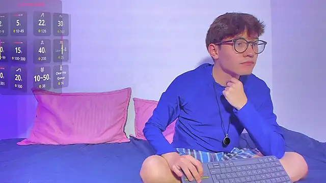 Snapshot of dani_angel_dark chatting on 11-22-25, 12:42 dani angel dark online show from 11-22-25, 12:42