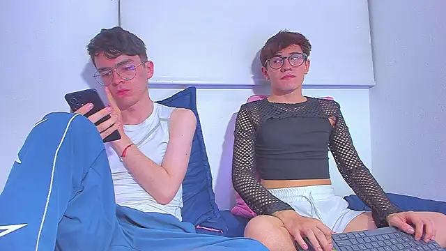 Snapshot of dani_angel_dark chatting on 11-29-25, 01:30 dani angel dark online show from 11-29-25, 01:30