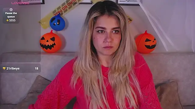 Sweet Bella Valery online show from 10-29-25, 10:11