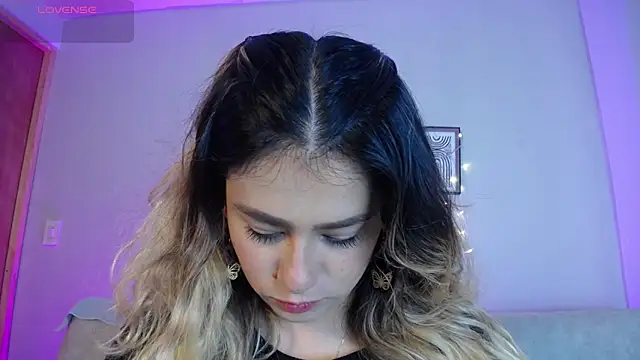 Sweet Bella Valery online show from 03-15-26, 12:44