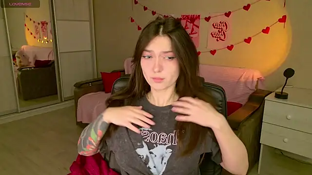 BellaSink online show from 11-29-25, 05:32