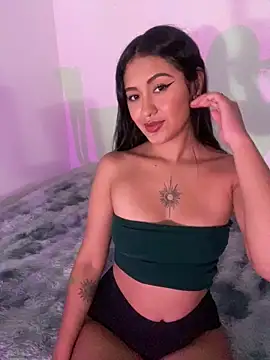 Emilux  online show from 04-05-26, 06:16