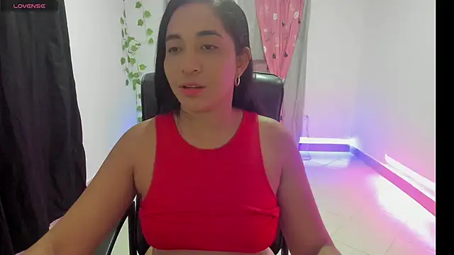 Snapshot of Kruela chatting on 04-28-26, 04:50 Kruela online show from 04-28-26, 04:50