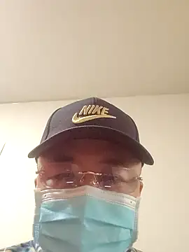 caige8888 online show from 10-17-25, 06:49