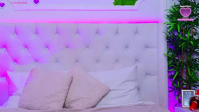 AriannaSins online show from 12-22-25, 01:19