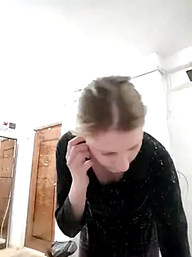 SandyCassie online show from 12-16-25, 08:25