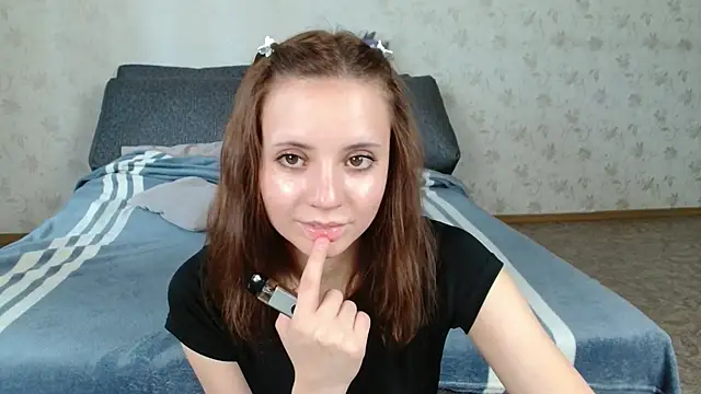 evaa here  online show from 07-04-26, 09:37