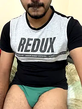 Handsome8677 online show from 11-05-25, 12:38