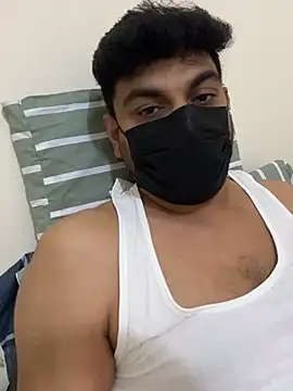 Snapshot of Handsome8677 chatting on 06-17-26, 01:23 Handsome8677 online show from 06-17-26, 01:23