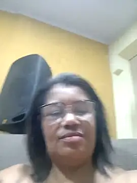 Snapshot of Pessoa54 chatting on 11-26-25, 02:12 Pessoa54 online show from 11-26-25, 02:12