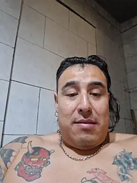 Snapshot of Rueditasss chatting on 01-10-26, 02:08 Rueditasss online show from 01-10-26, 02:08