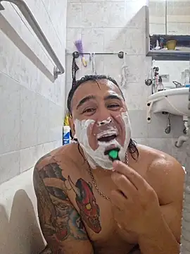 Snapshot of Rueditasss chatting on 03-17-26, 06:22 Rueditasss online show from 03-17-26, 06:22