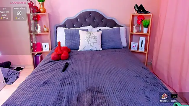 Snapshot of ChloeBrut chatting on 12-01-25, 12:04 ChloeBrut online show from 12-01-25, 12:04