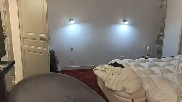 Snapshot of Lailawick chatting on 12-13-25, 08:58 Lailawick online show from 12-13-25, 08:58