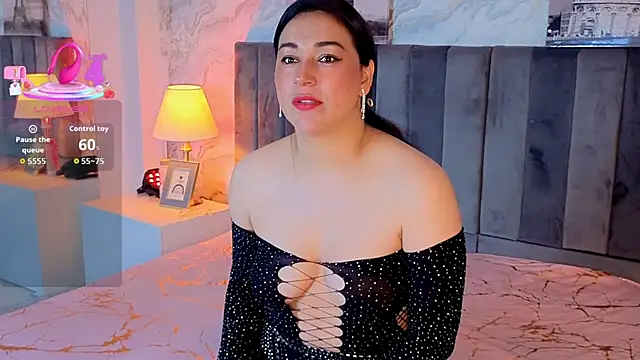 Snapshot of Elizabeth_bennett_6 chatting on 12-18-25, 12:00 Elizabeth bennett 6 online show from 12-18-25, 12:00