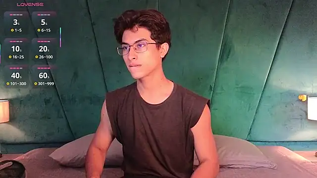 Aaron Eze online show from 02-06-26, 08:34