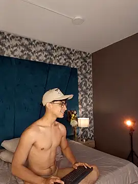 Aaron Eze online show from 02-17-26, 09:43