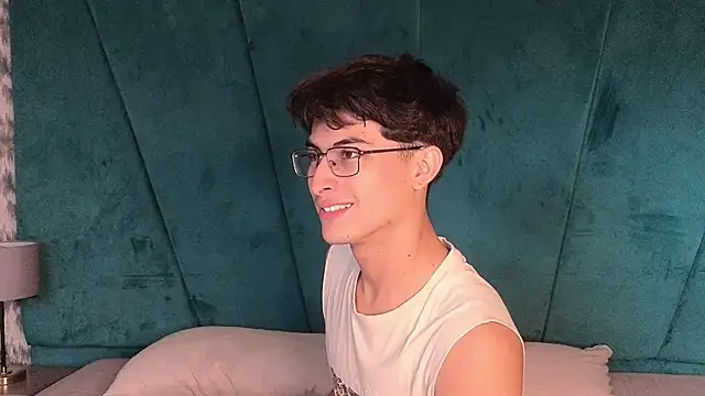 Aaron Eze online show from 02-27-26, 08:31