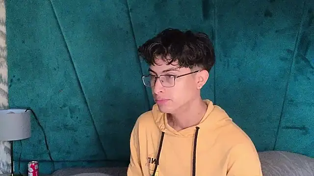 Aaron Eze online show from 03-15-26, 12:55