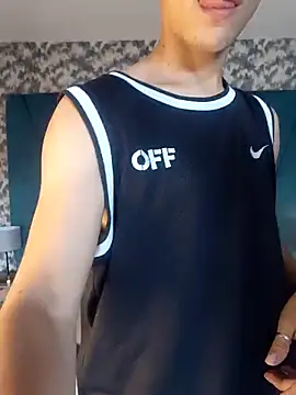 Aaron Eze online show from 04-19-26, 02:27