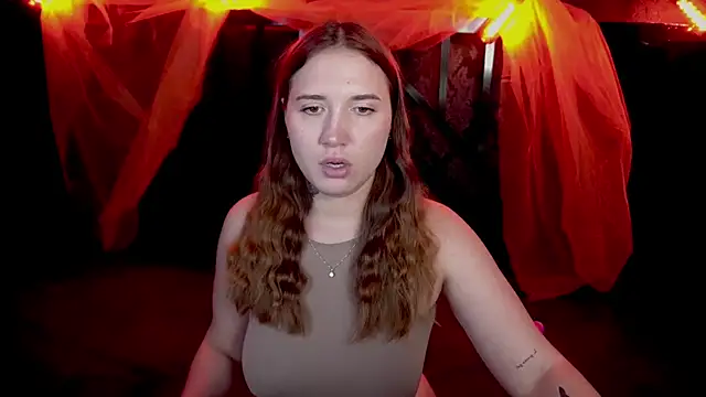 Snapshot of AmiraChase chatting on 11-07-25, 08:31 AmiraChase online show from 11-07-25, 08:31