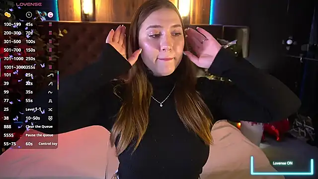 Snapshot of AmiraChase chatting on 03-08-26, 01:48 AmiraChase online show from 03-08-26, 01:48