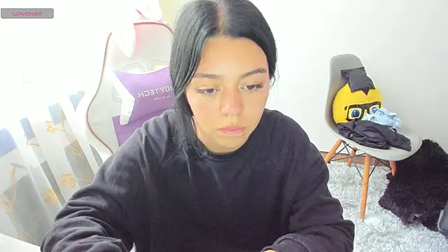 Snapshot of Midori_rosse chatting on 01-12-26, 06:46 Midori rosse online show from 01-12-26, 06:46