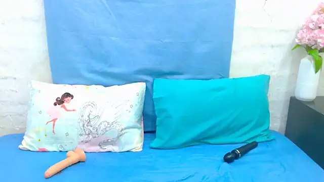 Snapshot of DaisyGirlxx chatting on 02-27-26, 06:35 DaisyGirlxx online show from 02-27-26, 06:35