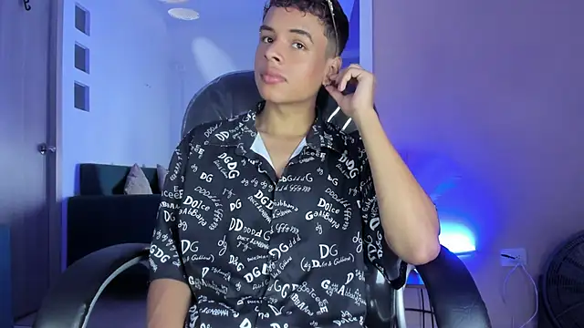 Xavier Fox    online show from 02-27-26, 03:45