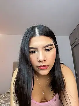 Snapshot of Julietalcl chatting on 04-13-26, 08:47 Julietalcl online show from 04-13-26, 08:47