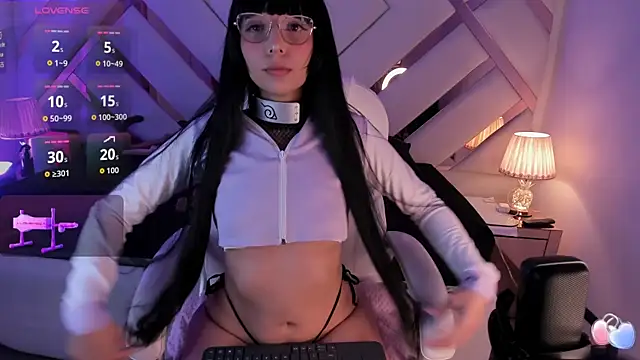 Snapshot of michelle_cutee_ chatting on 12-14-25, 08:46 michelle cutee online show from 12-14-25, 08:46