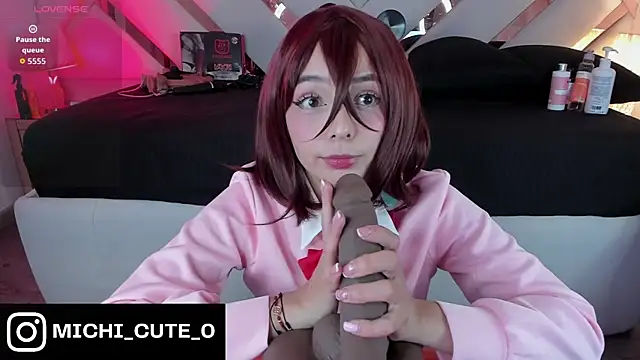 Snapshot of michelle_cutee_ chatting on 02-15-26, 08:16 michelle cutee online show from 02-15-26, 08:16