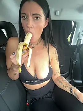 DarkestDreamxox online show from 10-28-25, 01:36