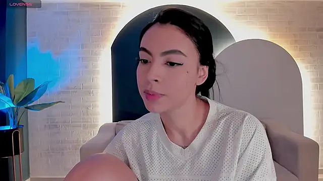 Snapshot of ChristineFord_ chatting on 10-30-25, 12:39 ChristineFord  online show from 10-30-25, 12:39